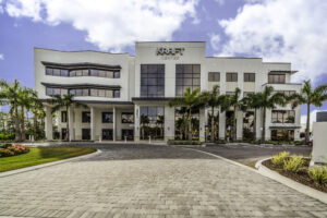 LQ Commercial Office - Naples