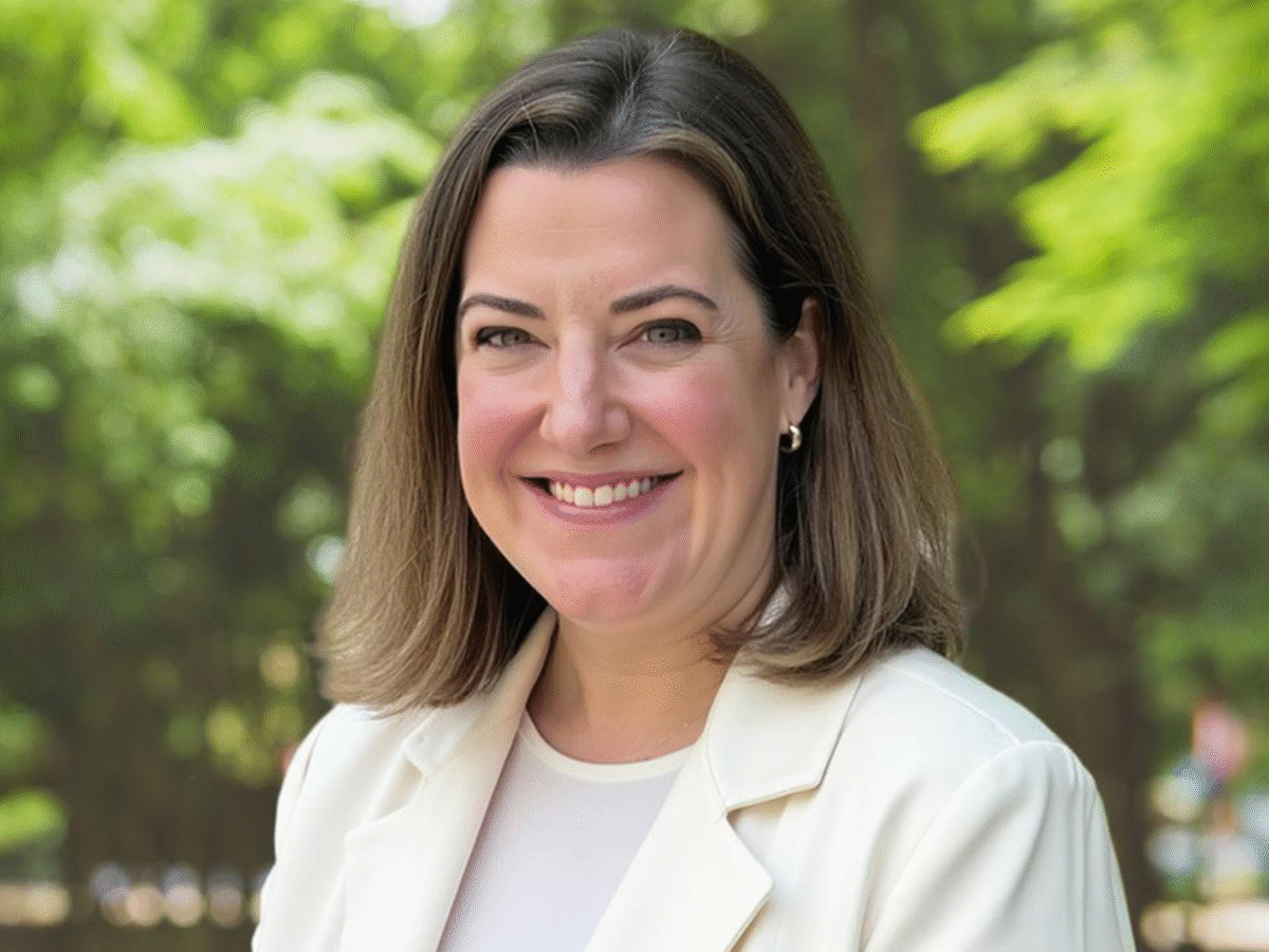 Colleen Cleary Headshot