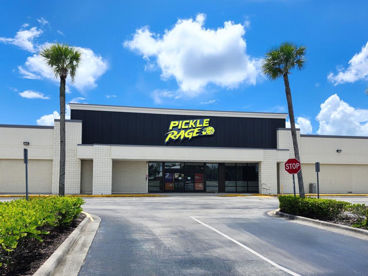 Pickle Rage storefront with two palm trees